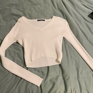 Brandy Melville Cropped V-Neck Sweater- Cream- Small